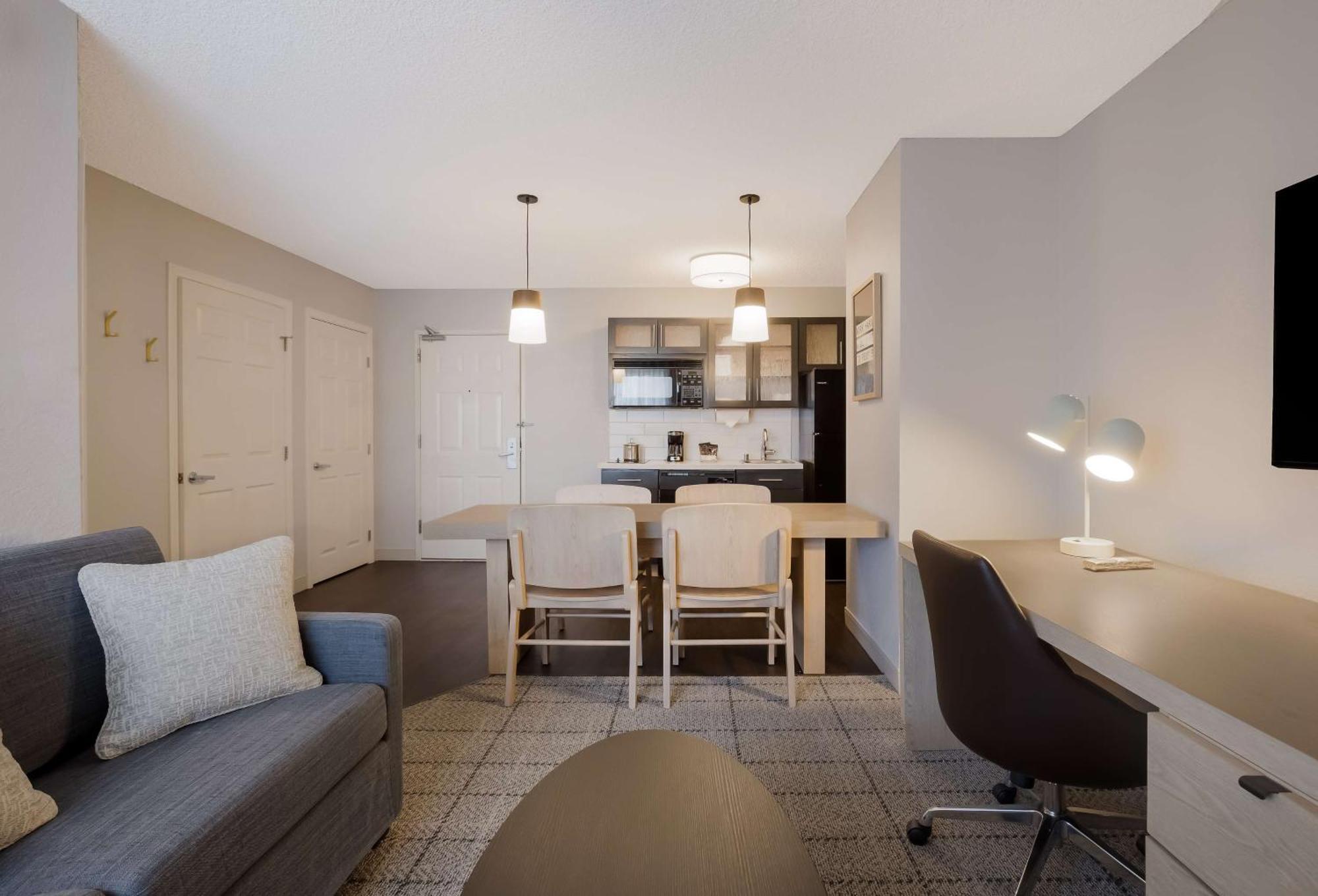 Sonesta Simply Suites Irvine East Foothill Lake Forest Ngoại thất bức ảnh